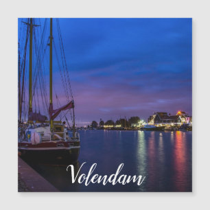 Beleuchteter Hafen von Volendam bei Nacht Magnet