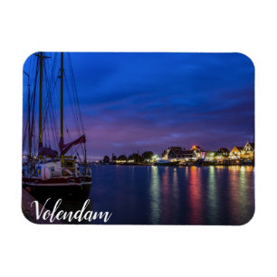 Beleuchteter Volendam-Hafen nachts Magnet