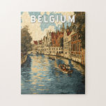 Belgien Illustration Travel Art Vintag<br><div class="desc">Belgien Vektor Artwork Design. Belgien,  ein europäisches Juwel,  ist bekannt für seine bezaubernden mittelalterlichen Städte,  weltberühmte Pralinen und Waffeln und das reiche kulturelle Erbe.</div>