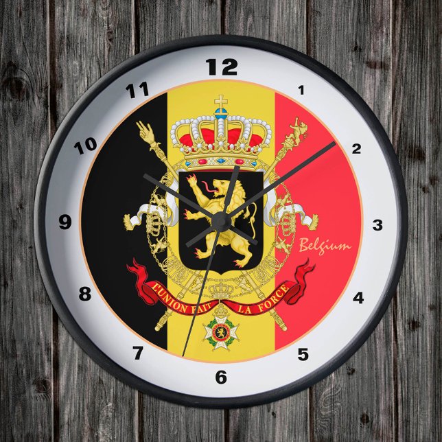 Belgische Flagge, Emblem & Belgier Trendmode Runde Wanduhr (Von Creator hochgeladen)