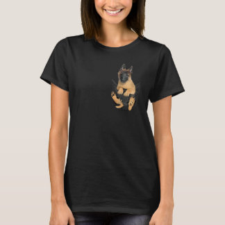 Belgischer Schäferhund in Ihrer Tasche für Belgier T-Shirt