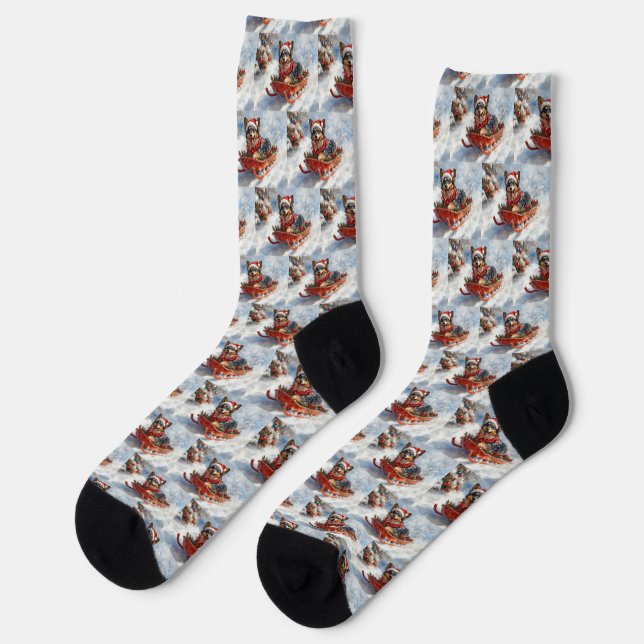 Belgischer Schäferhund in Sledge Let it Schnee Wei Socken (Linkes Detail)