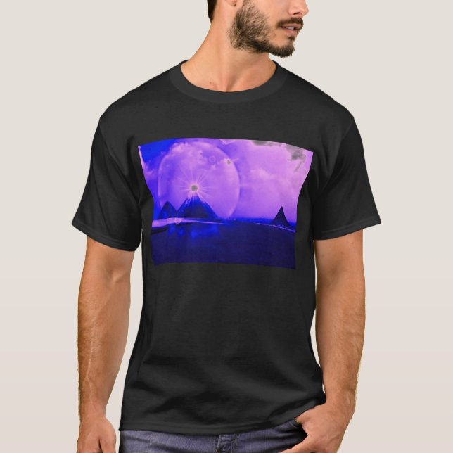 Belichtete Pyramide T-Shirt (Vorderseite)