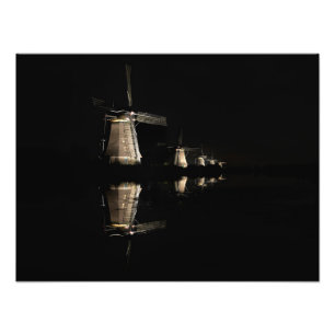 Belichtete Windmühlen in Kinderdijk am Nachtdruck Fotodruck