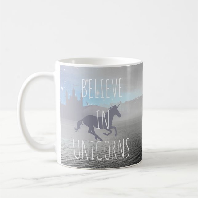 Believe in Unicorns Whimsical Art Kaffeetasse (Links)