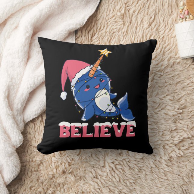 Believe Narwhal Christmas Snow Fairy Lights Kissen (Decke)