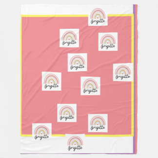 Belle Brigitte avec couverture en polaire arc-en-c