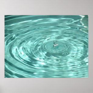 Belle goutte d'eau bleue calmante ondule Poster