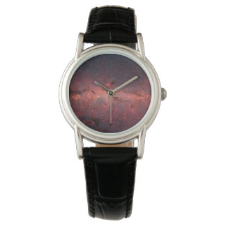 Belle montre pour femmes, conçue avec soin
