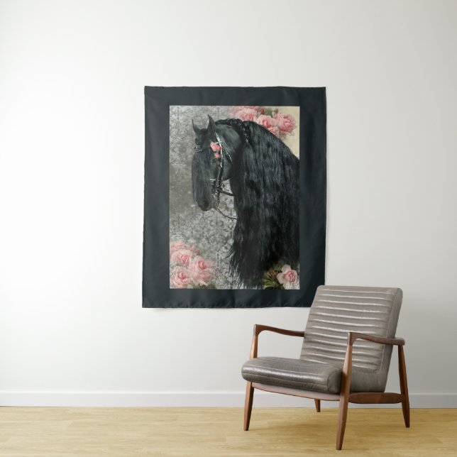 Belle Noire Cheval Friésien - Tapisserie (En situation)