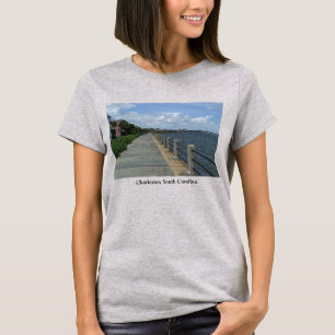 Belle promenade en bord de mer T-shirt