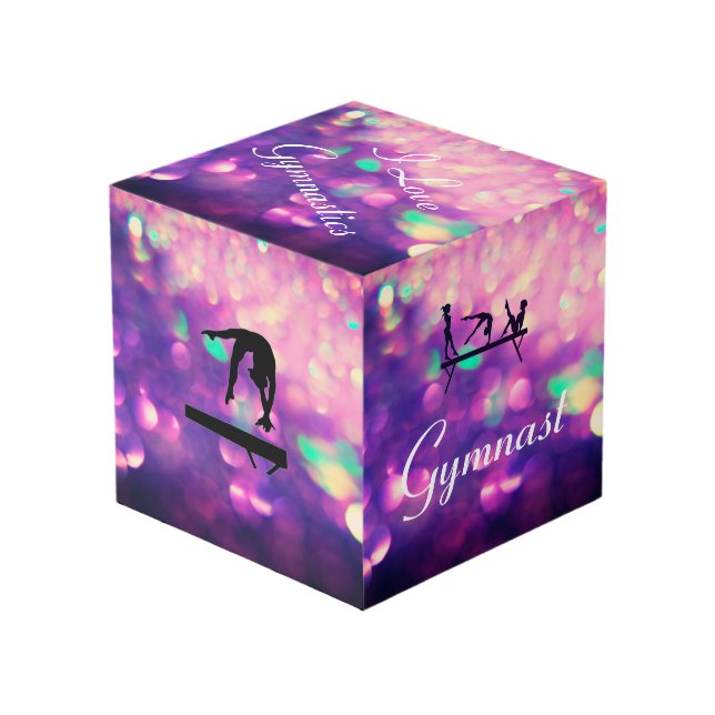Belles filles Gymnastique Cube personnalisable (Angle devant)