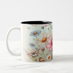 Belles papillons sur des Mugs de fleurs