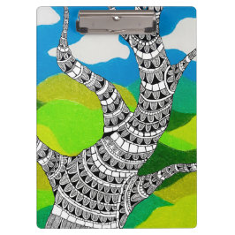 Bendy Tree Design Clouds Grassy Landscape Klemmbrett