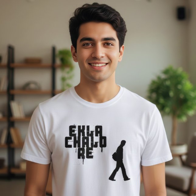 Bengali-Phrase "Ekla Chalo bezüglich " T-Shirt (Von Creator hochgeladen)