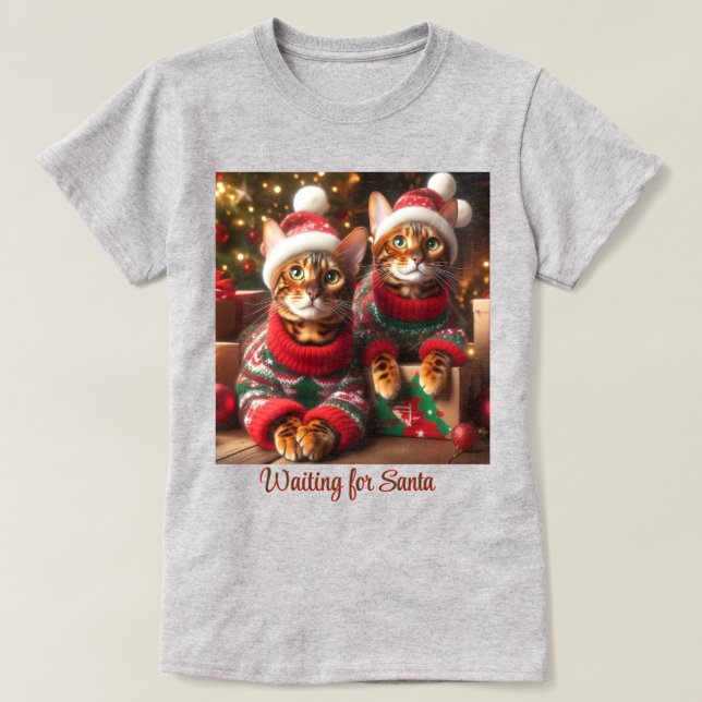 Bengalische Katzen Gewartet für den Weihnachtsmann T-Shirt (Design vorne)