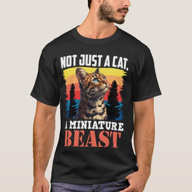 Bengalische Katzen, NICHT NUR EINE KATZE EINE MINI T-Shirt (Vorderseite)