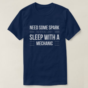 Benötigen Sie irgendeinen Funken, Schlaf mit eine T-Shirt