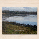 Benutzerdefinierte Foto- und Textlandschaft Person<br><div class="desc">Dieses Puzzle ist mit einer friedlichen Szene einer irischen Landschaft bedruckt. Es ist anpassbar,  sodass Sie Ihr Foto hochladen können und Ihren Namen oder inspirierenden Kostenvoranschlag hinzufügen können,  was es zu einem persönlichen Geschenk oder Sake macht.</div>