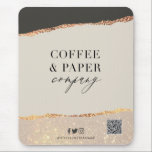 Benutzerdefinierte Logo-Maus Pad Black Creme Gold Mousepad<br><div class="desc">Aktualisieren Sie Ihren Arbeitsbereich mit diesem anpassbaren Business-Mauspad. Mit einem modernen Schwarz-Creme-Hintergrund mit Goldfolie aus Imitat und Glitzer-Fackelpapier-Akzenten ist es die perfekte Mischung aus Stil und Funktionalität. Personalisieren Sie mit Ihrem Firmennamen, Logo, Slogline, Social Media Handle oder QR-Code für ein berufliches Schreibtischzubehör, das Ihre Marke jeden Tag stärkt. Hervorragend für:...</div>