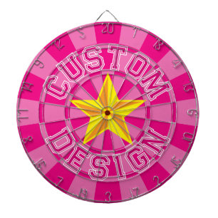 Benutzerdefinierter Designtext mit gelbem Stern in Dartscheibe