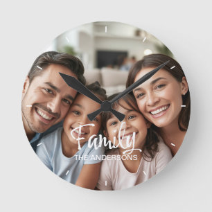 Benutzerdefinierter Familienfoto-Trend-Schriftzug Runde Wanduhr