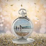 Benutzerdefinierter Familientext Foto für den Urla Taschenuhr<br><div class="desc">Fügen Sie Ihr eigenes Lieblings-Foto aus einem Sommerurlaub,  Reisen,  Kinder,  Freundin/Freund oder Haustier hinzu. Weiße Zahlen. Vorlage für Ihren Text,  weiße Buchstaben. Ein großartiges Geschenk oder bleiben von Ihren Reisen oder Flitterwochen.</div>