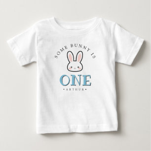 Benutzerdefinierter Geburtstag Bunny Rabbit Gesich Baby T-shirt