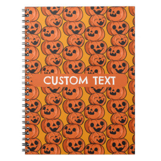 Benutzerdefinierter Halloween-Text Glückliche Kürb Notizblock