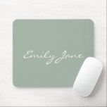 Benutzerdefinierter handgeschriebener Skriptname f Mousepad<br><div class="desc">Dieses benutzerdefinierte Mauspad zeigt Ihren Namen in schönen handgeschriebenen Schriftzeichen auf einem stilvollen,  schlängelgrünen Hintergrund. Tolle Geschenkidee.</div>