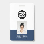 Benutzerdefinierter Mitarbeiter - Foto, BarCode, g Ausweis<br><div class="desc">Dieses Abzeichen mit Kundenname kann einfach mit Foto,  Scan Bar Code und großem Firmenlogo personalisiert werden. Ein einfaches Business-Design in marineblau-weißen Farben,  vollständig anpassbar in Front- und Rückengrößen,  Sans-Serif einfache und moderne Schriftart und ein berufliches und klares Aussehen. Erhältlich mit Lanyard,  Metallklammer oder mit Retraktikett. Keine Mindestbestellung.</div>