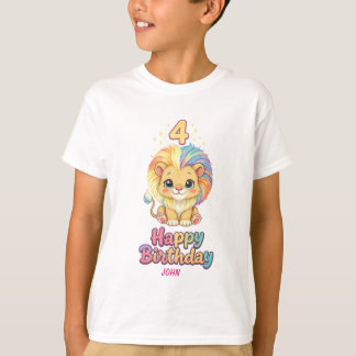 Benutzerdefinierter Name 4. Geburtstag Süßer Löwe T-Shirt