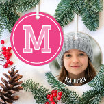 Benutzerdefinierter Name des Fotos Mit Monogramm r Ornament Aus Metall<br><div class="desc">Mit diesem stilvollen mit Monogramm Design kreieren Sie Ihr eigenes Sake-Ornament! Die Vintage Retro-Typografie mit einem klassischen Schriftart im Blockstil. Dieses Template weist zwei Seiten auf, personalisiert mit dem Vornamen des Empfängers auf einer Seite und einem hoch geschätzten Foto auf der anderen Seite. Sie können auch einen individuelle Name oder...</div>