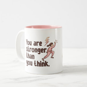 Benutzerdefinierter Name Du Bist Stärker Als Du De Zweifarbige Tasse