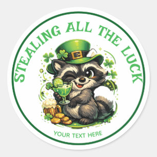 Benutzerdefinierter Text Lustiger Waschbär St. Pat Runder Aufkleber