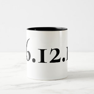 Benutzerdefiniertes besonderes Datum Schwarz und W Zweifarbige Tasse