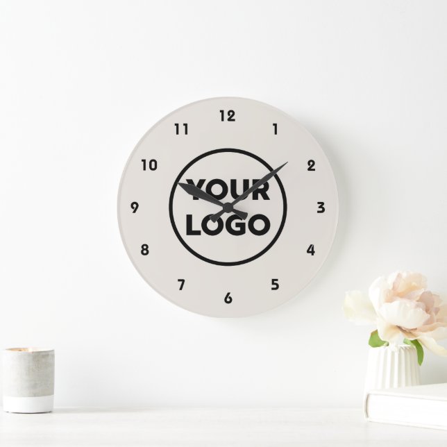 Benutzerdefiniertes Firmenlogo auf einfachem beige Große Wanduhr (Zuhause)
