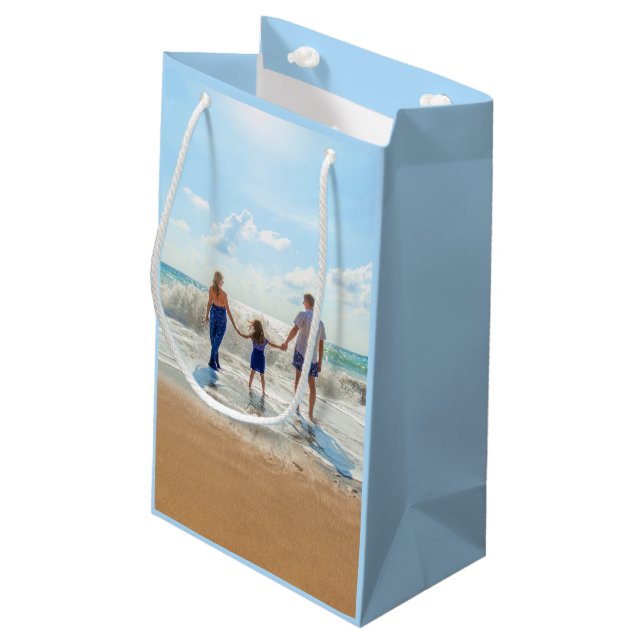 Benutzerdefiniertes Foto - Einzigartiges Design Pe Kleine Geschenktüte (Rückseite Schrägansicht)
