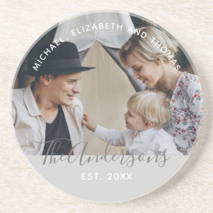 Benutzerdefiniertes Foto mit Familienname und Grün Getränkeuntersetzer