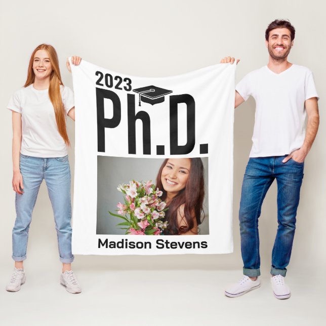 Benutzerdefiniertes Foto, Name und Jahr Ph.D. Fleecedecke (Beispiel)
