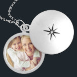 Benutzerdefiniertes Foto Personalisiert Versilberte Kette<br><div class="desc">Fügen Sie Ihr personalisiertes Foto zu dieser Halskette hinzu, damit Sie Ihre Lieben überall hin mitnehmen können! Würde ein großartiges Geschenk für neue Mütter, Muttertag, Weihnachten, Jahrestage, Großmütter, Ihren besten Freund oder jede andere besondere Person in Ihrem Leben. Klicken Sie auf die Schaltfläche "Anpassen", um Ihren eigenen Text hinzuzufügen und...</div>