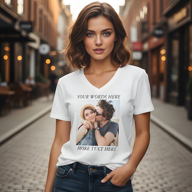 Benutzerdefiniertes Foto und Text T-Shirt (Von Creator hochgeladen)