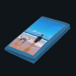 Benutzerdefiniertes Foto-Wallet-Geschenk mit Ihren Trifold Geldbörse<br><div class="desc">Maßgeschneiderte Foto Dreifache Wallets - Ihr eigenes Design gestalten - Personalisierte Familie / Freunde / Haustiere oder persönliches Portemonnaie - Hinzufügen Ihres Fotos / Text / Name - Umgestalten und verschieben oder entfernen und hinzufügen / Text mit Anpassungstool ! Sie können dieses Design auf mehr als 1000 Zazzle-Produkte übertragen. Genießen...</div>