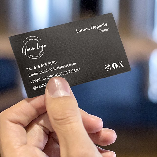 Benutzerdefiniertes Logo Einfache moderne Minimali Visitenkarte (Stylish, black white custom logo business card.)