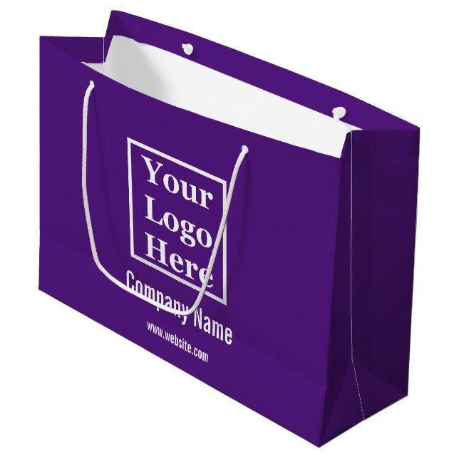 Benutzerdefiniertes Logo hier für Royal Lila Große Geschenktüte (Vorderseite Schrägansicht)