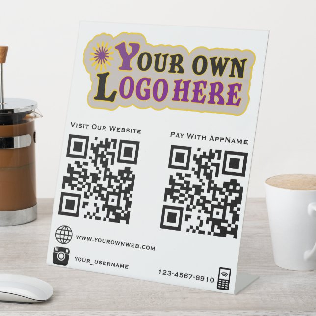 Benutzerdefiniertes Logo qcode Social Media Icons Sockelschild (In Situ)