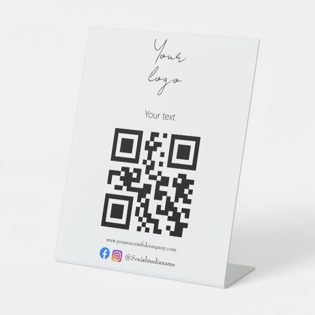 Benutzerdefiniertes Logo, QR-Code und Schwarzweiß- Sockelschild (Vorderseite)