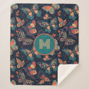 Benutzerdefiniertes Monogramm-Schmetterlingsmuster Sherpadecke