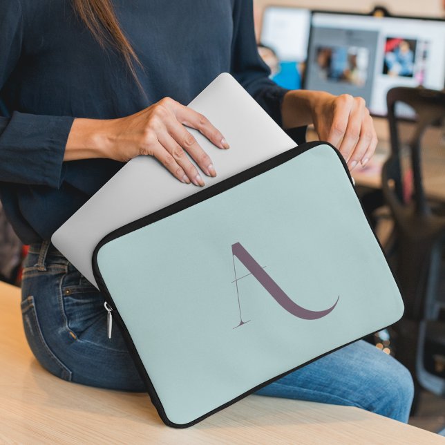 Benutzerdefiniertes Monogramm Skript Initial Soft  Laptopschutzhülle (Von Creator hochgeladen)