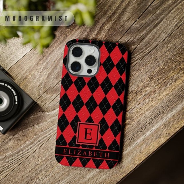 Benutzerdefiniertes Muster für hellrosa Schwarze R iPhone 15 Pro Max Hülle (Customizable Bright Red Pink Black Argyle Pattern iPhone Case)